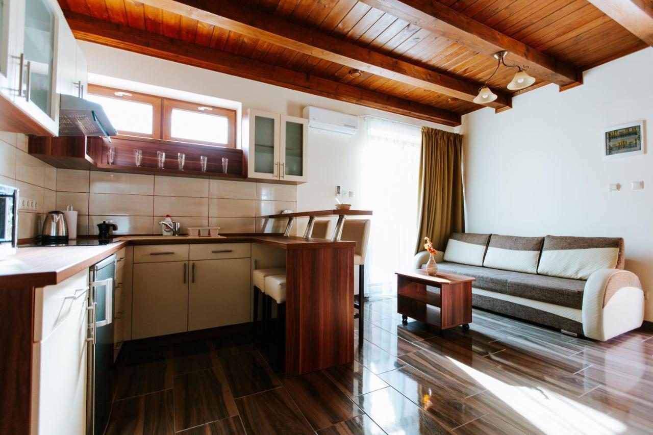 Nemeth Apartmanhazak Морахалом Экстерьер фото