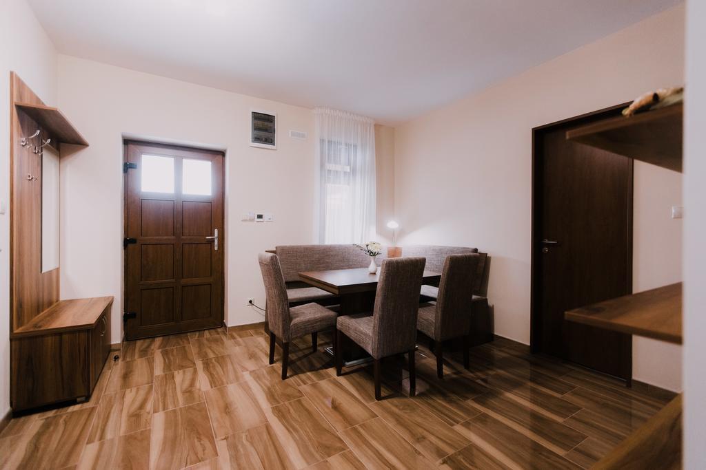 Nemeth Apartmanhazak Морахалом Экстерьер фото
