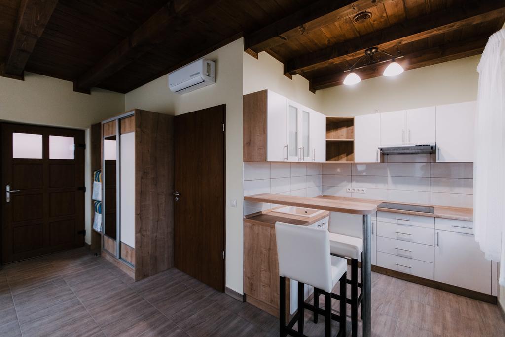 Nemeth Apartmanhazak Морахалом Экстерьер фото